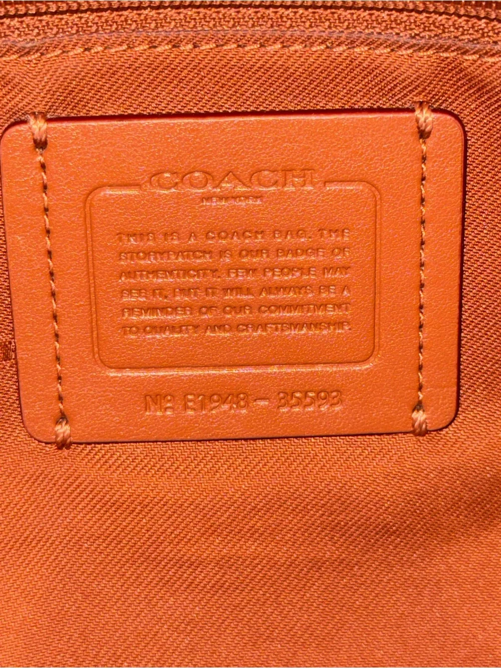 Coach classic sutton